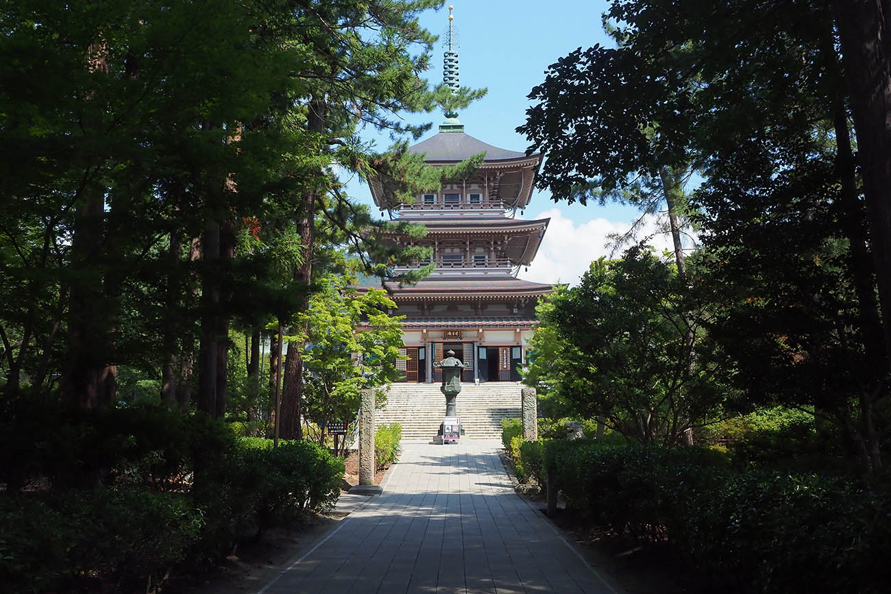 日本忠霊殿(善光寺史料館)　長野市