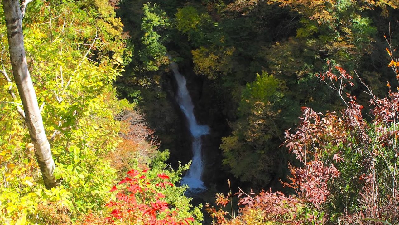 秋山郷 蛇渕の滝 Skima信州