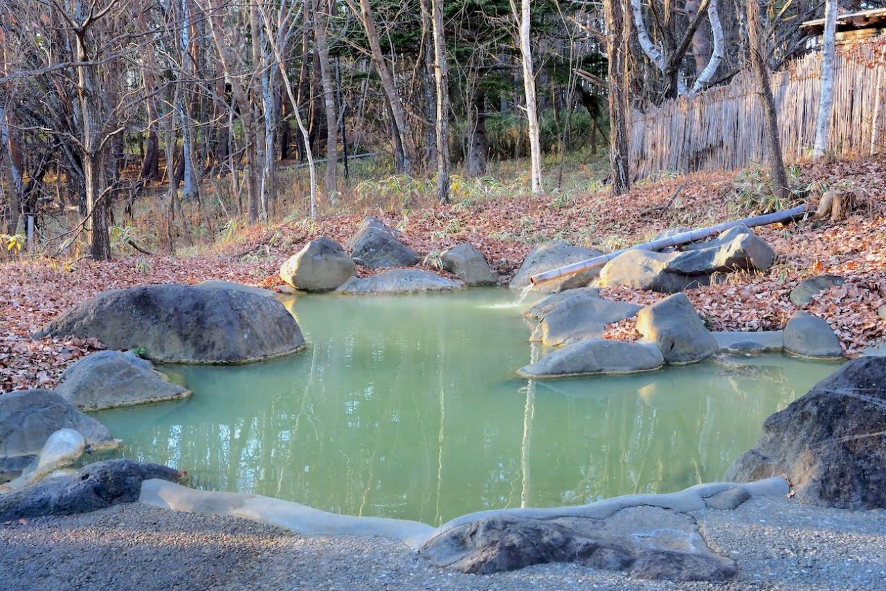 八ヶ岳天然温泉「尖石の湯」