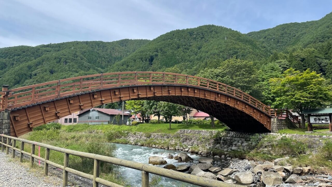 塩尻市道の駅奈良井木曽の大橋