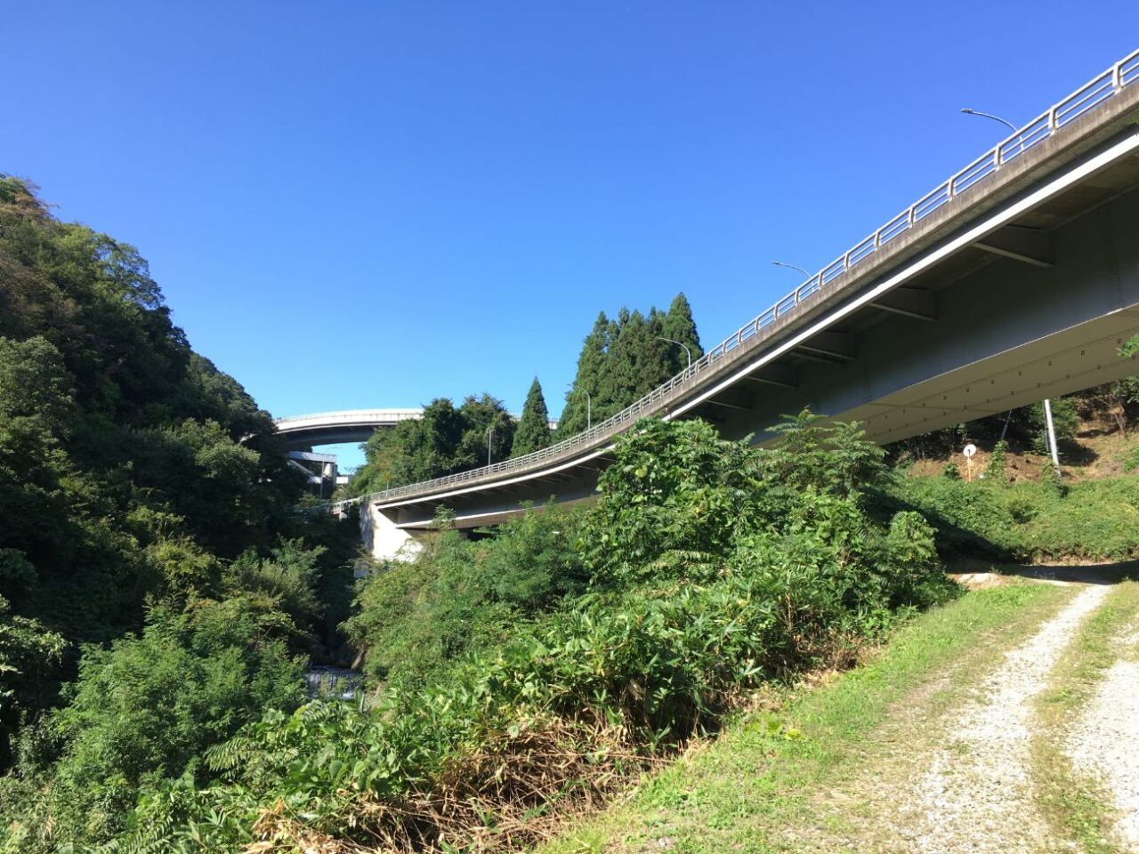 真光寺ループ橋と浅川ダム｜長野市