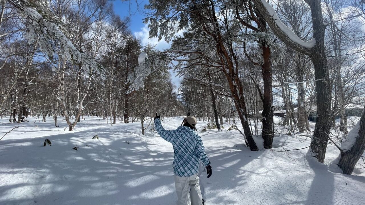 スノーシューで歩く冬の「大笹街道」｜大自然と歴史を感じる街道歩きを体験！須坂市