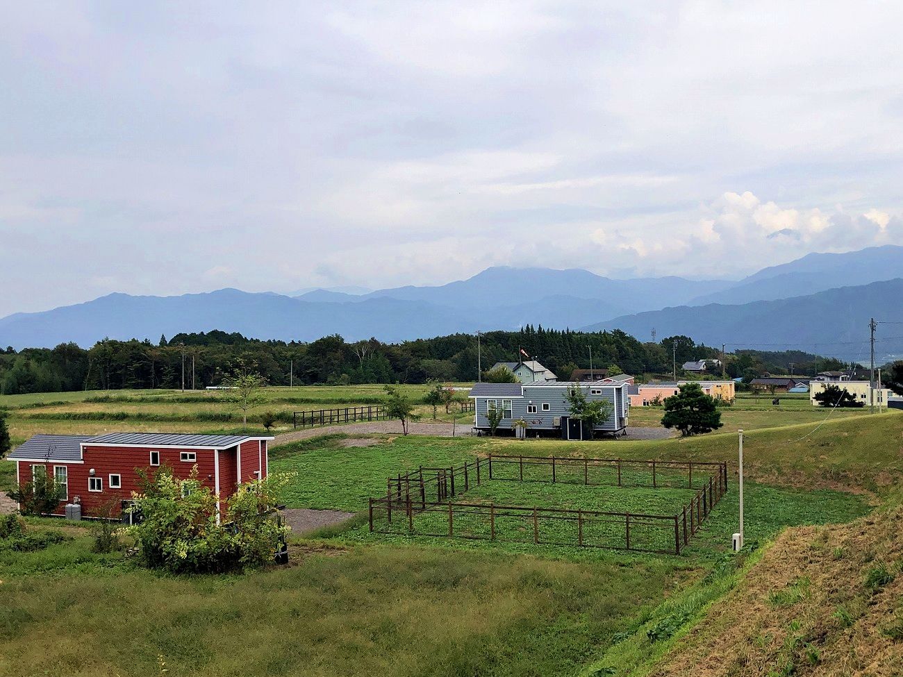 トレーラーハウスに泊まれる！飯島町の「iiネイチャー春日平」で信州を感じよう！