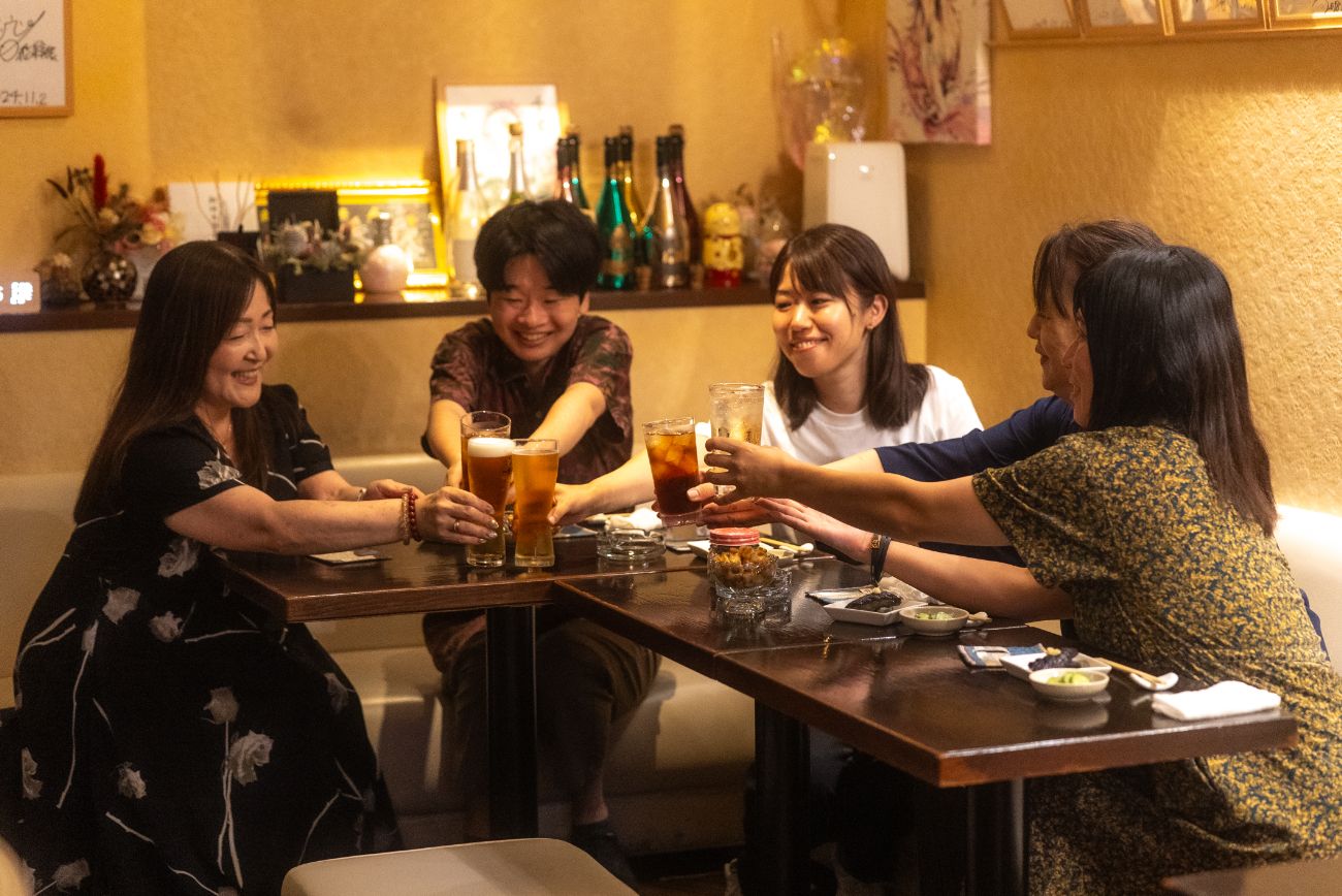 上田のスキマな夜♡ノスタルジックな歓楽街・袋町で「スナック」巡りを楽しもう！