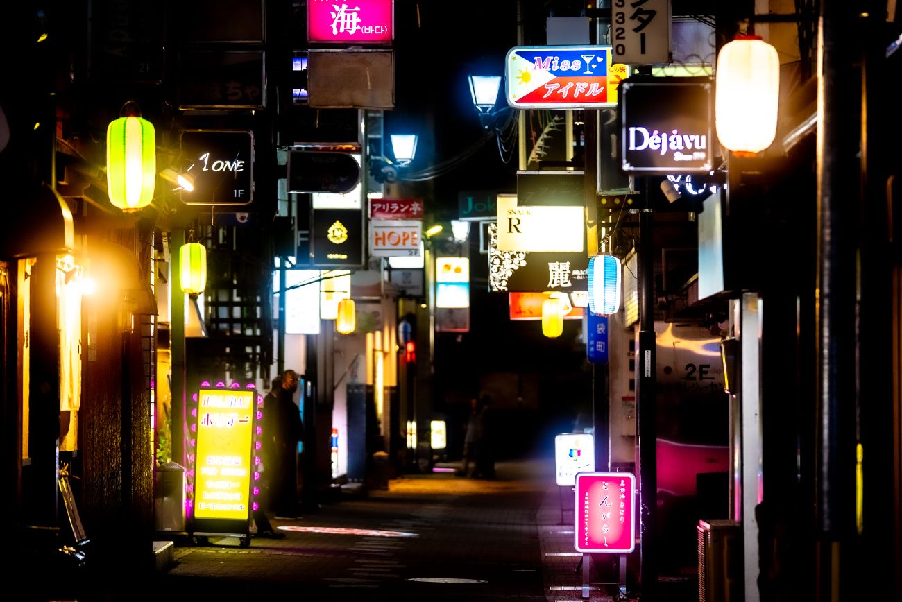 上田のスキマな夜♡ノスタルジックな歓楽街・袋町で「スナック」巡りを楽しもう！