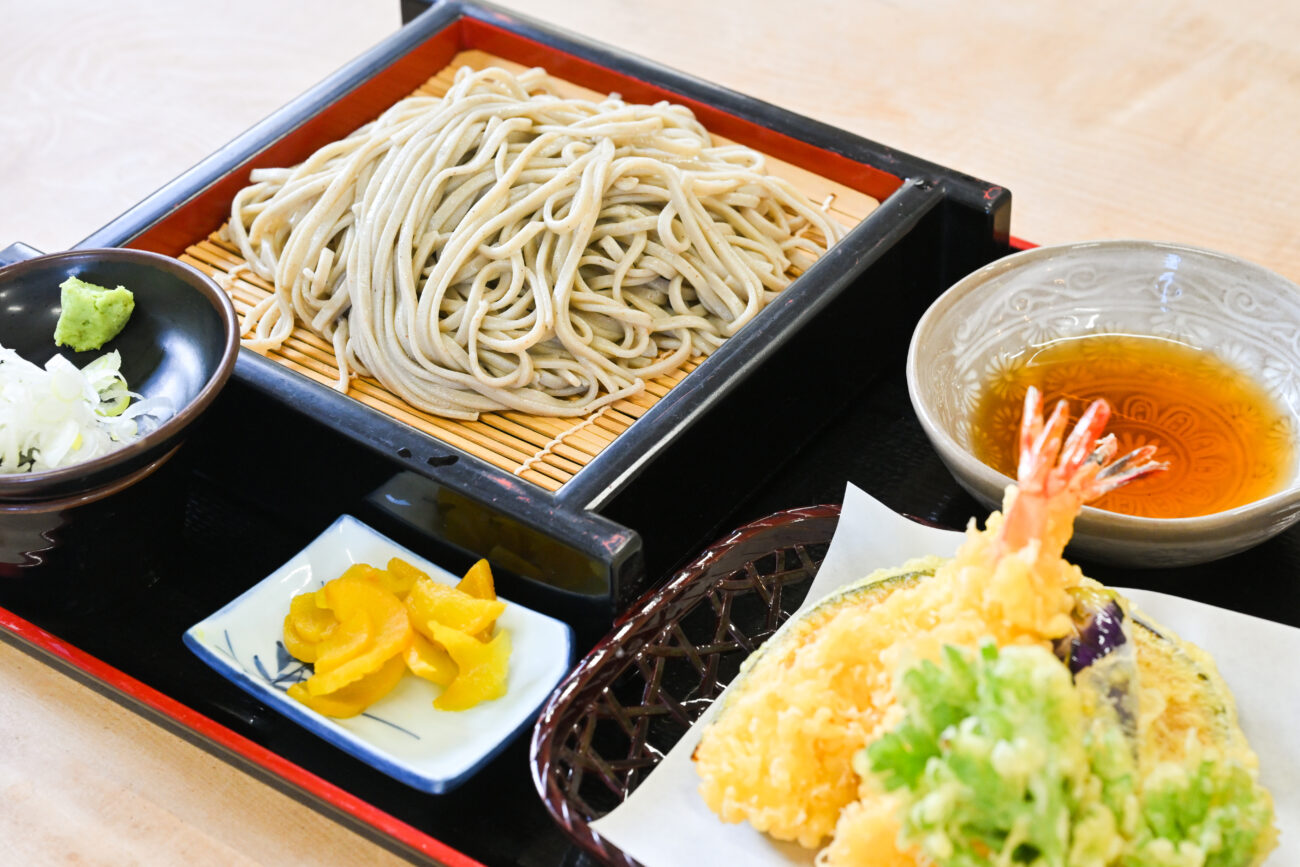 旅の駅鬼無里|鬼無里でサイクリング!秋の「奥裾花自然園」へ|紅葉と里山グルメを楽しむ